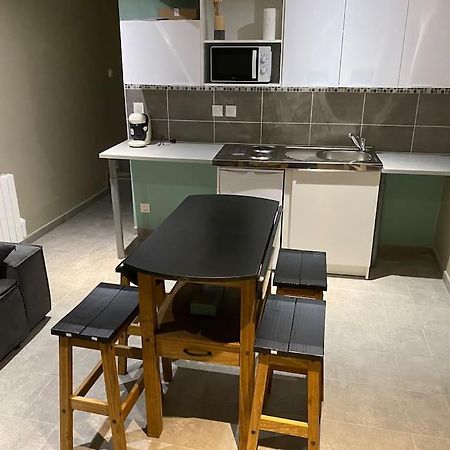 Appartement 8 - Hyper Centre - 1 A 6 Personnes Douai Exteriör bild